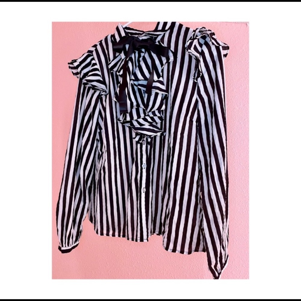 STRIPED FASHION NOVA XL BLOUSE